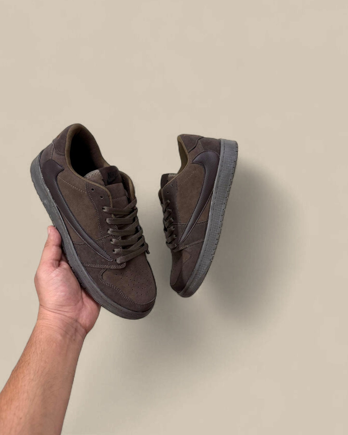 Travis Scott Velvet