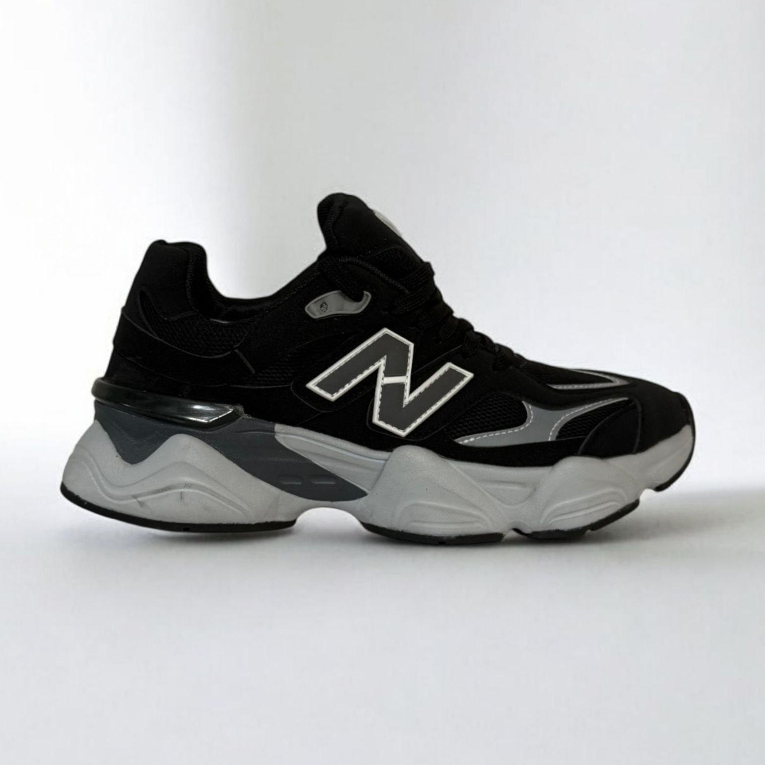 9060 Black Grey Sneakers