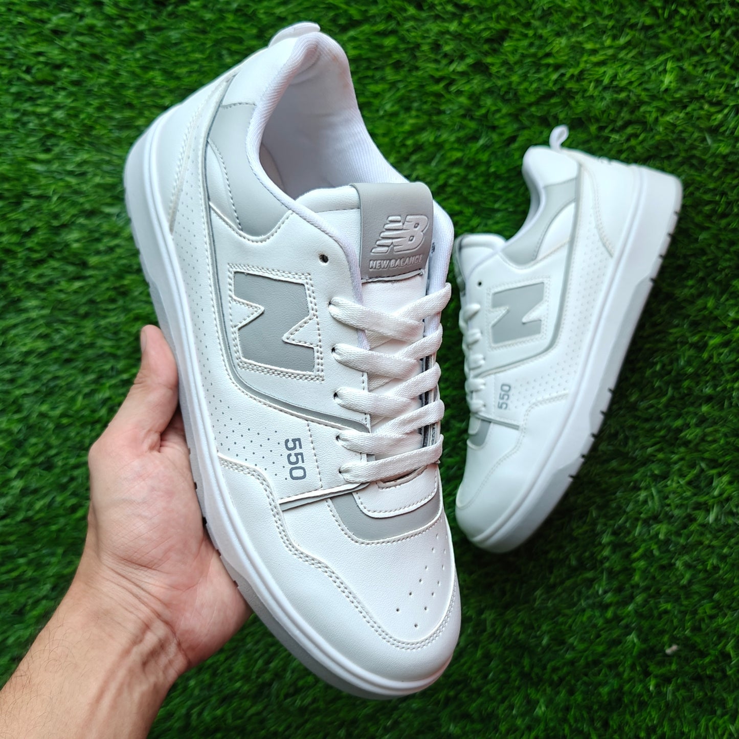NB 550 Grey/White