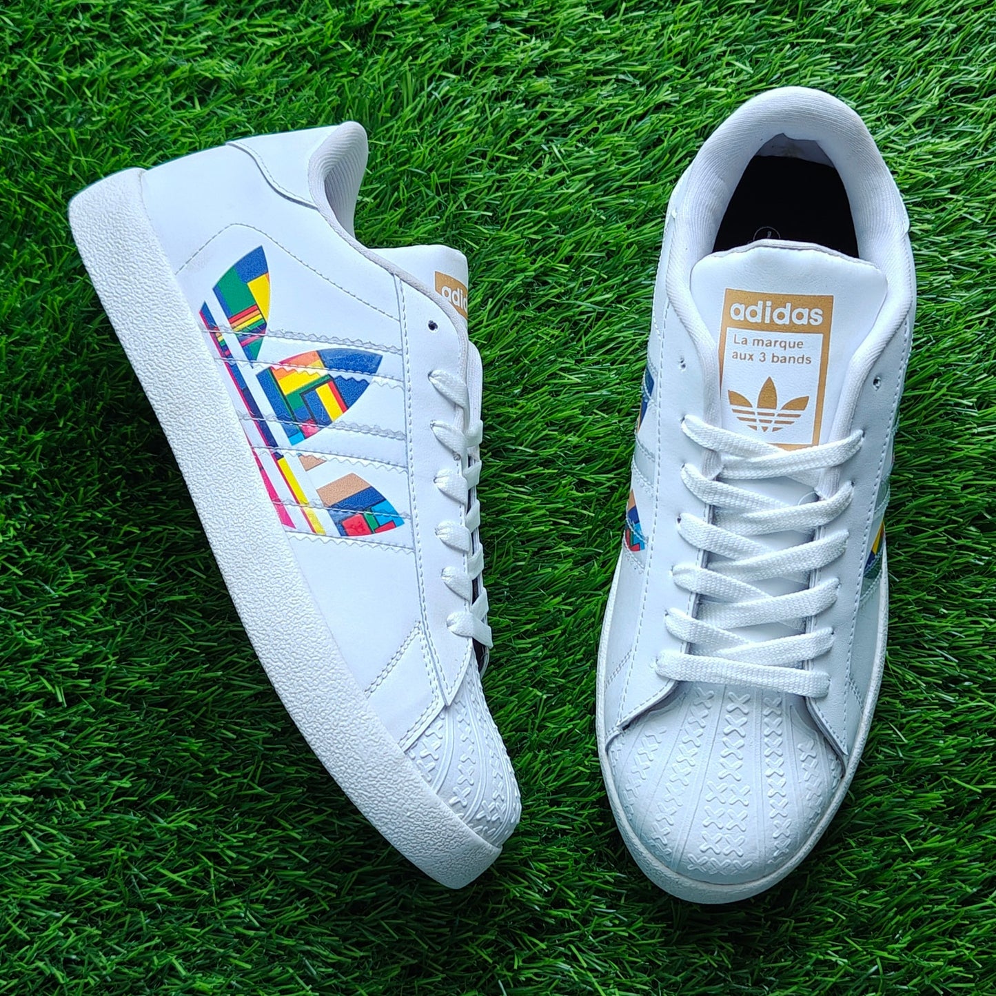 Superstar Flower White