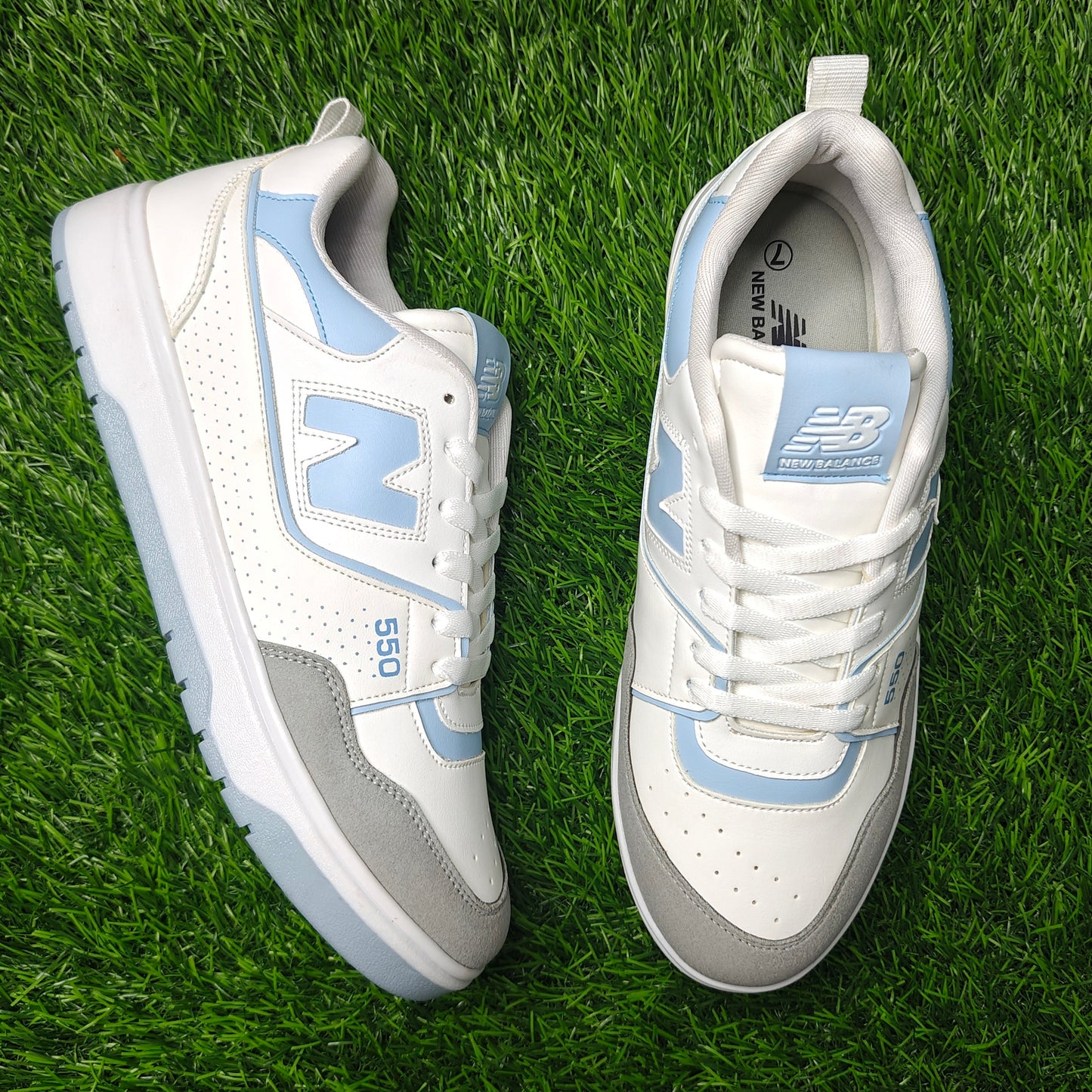 NB 550 Sky/White