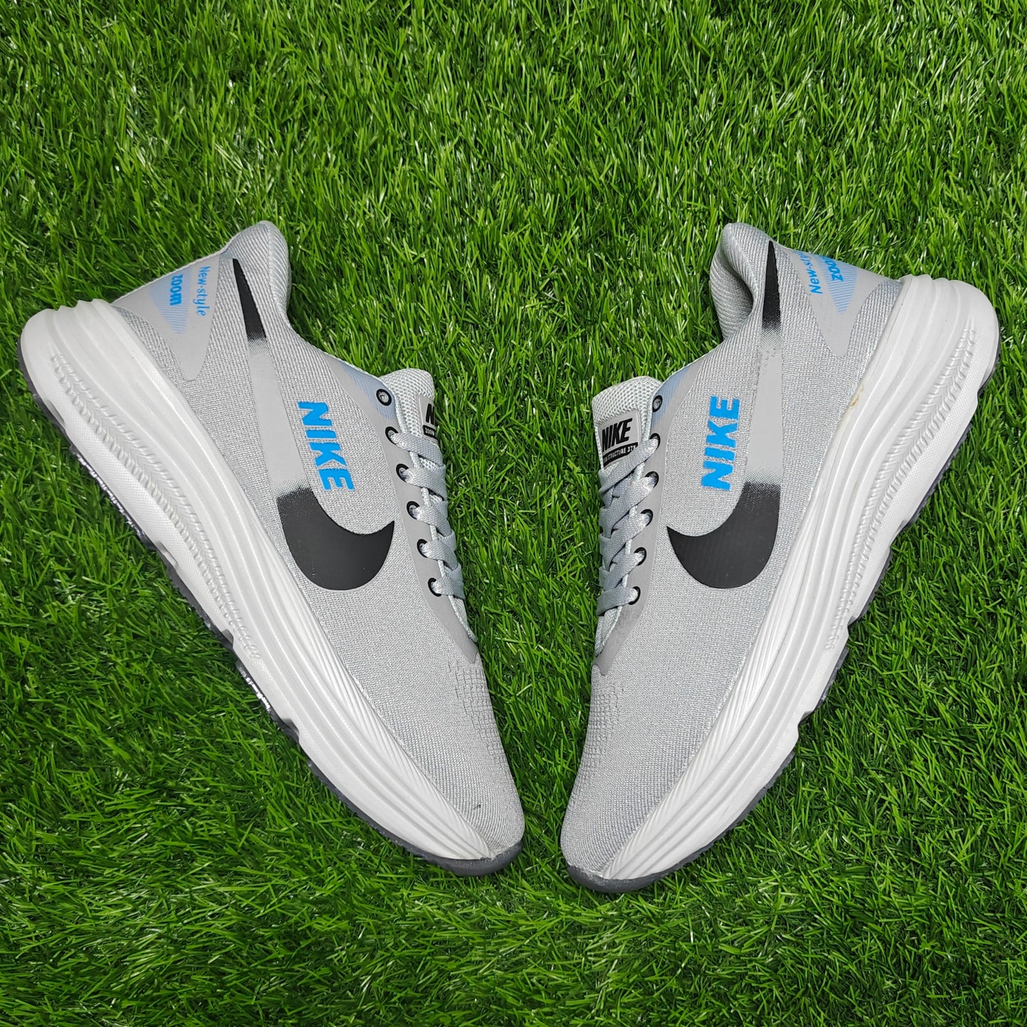 Zoom 15 L-Grey