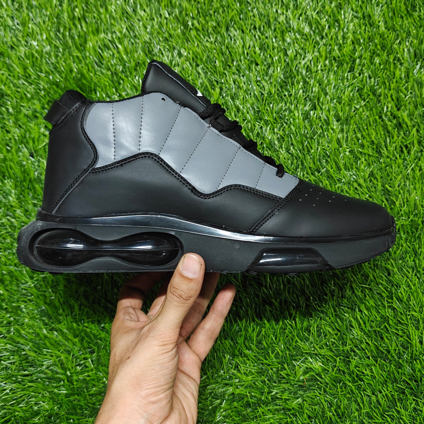 J 12 Grey/Black Tube