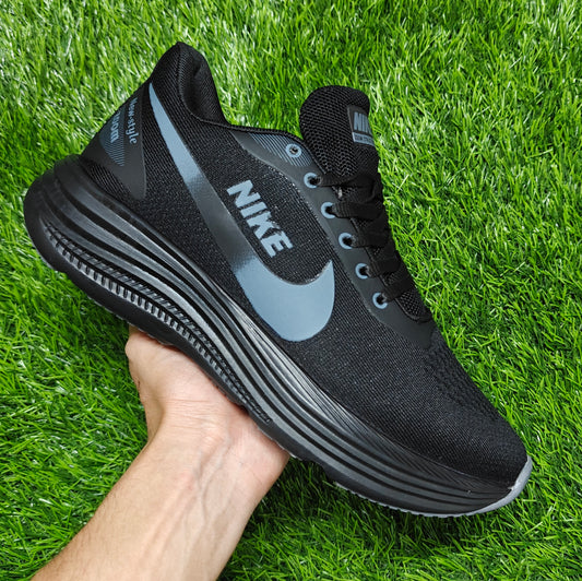 Zoom 15 Full Black