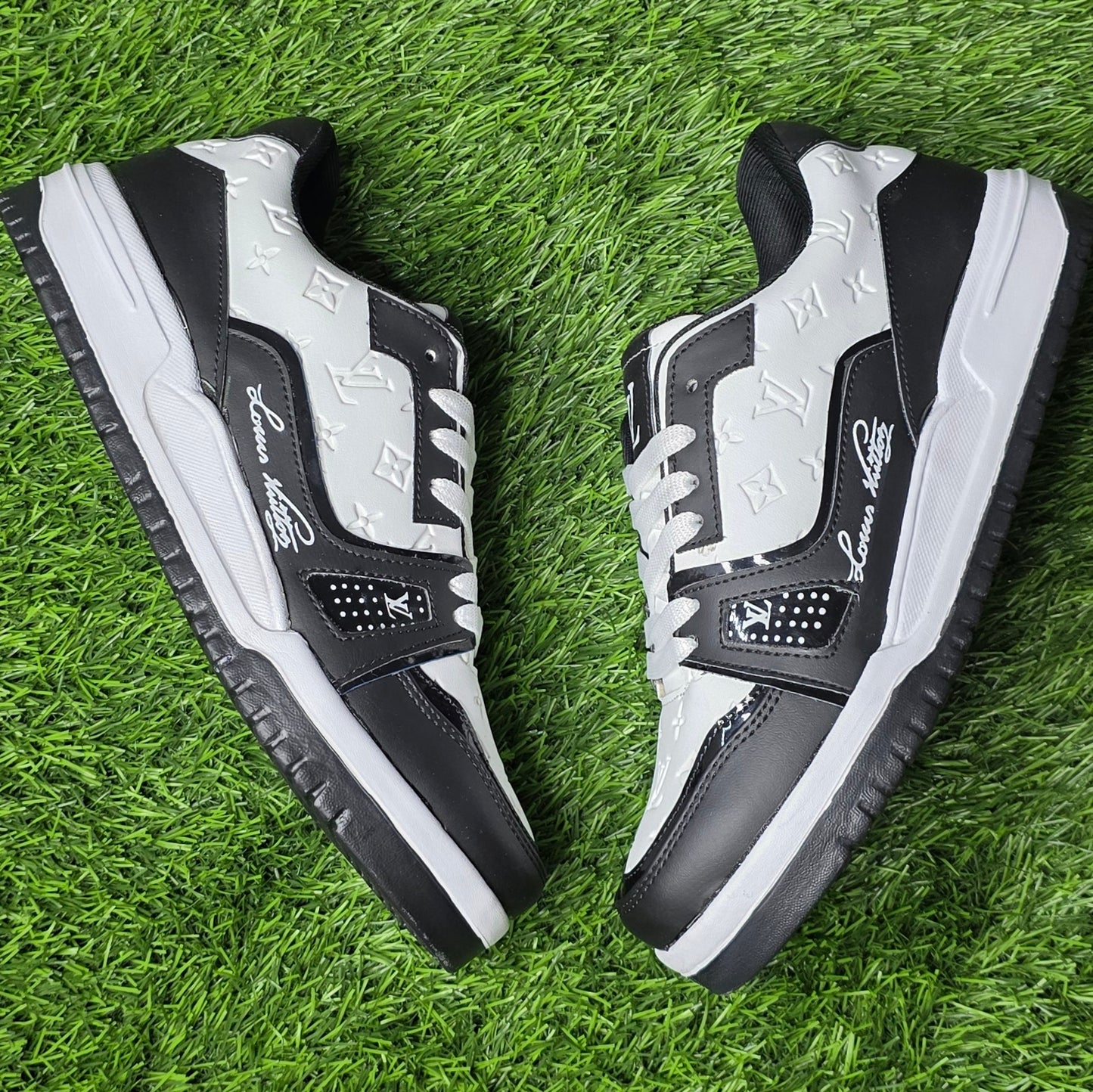L-V Trainer White Black SPL