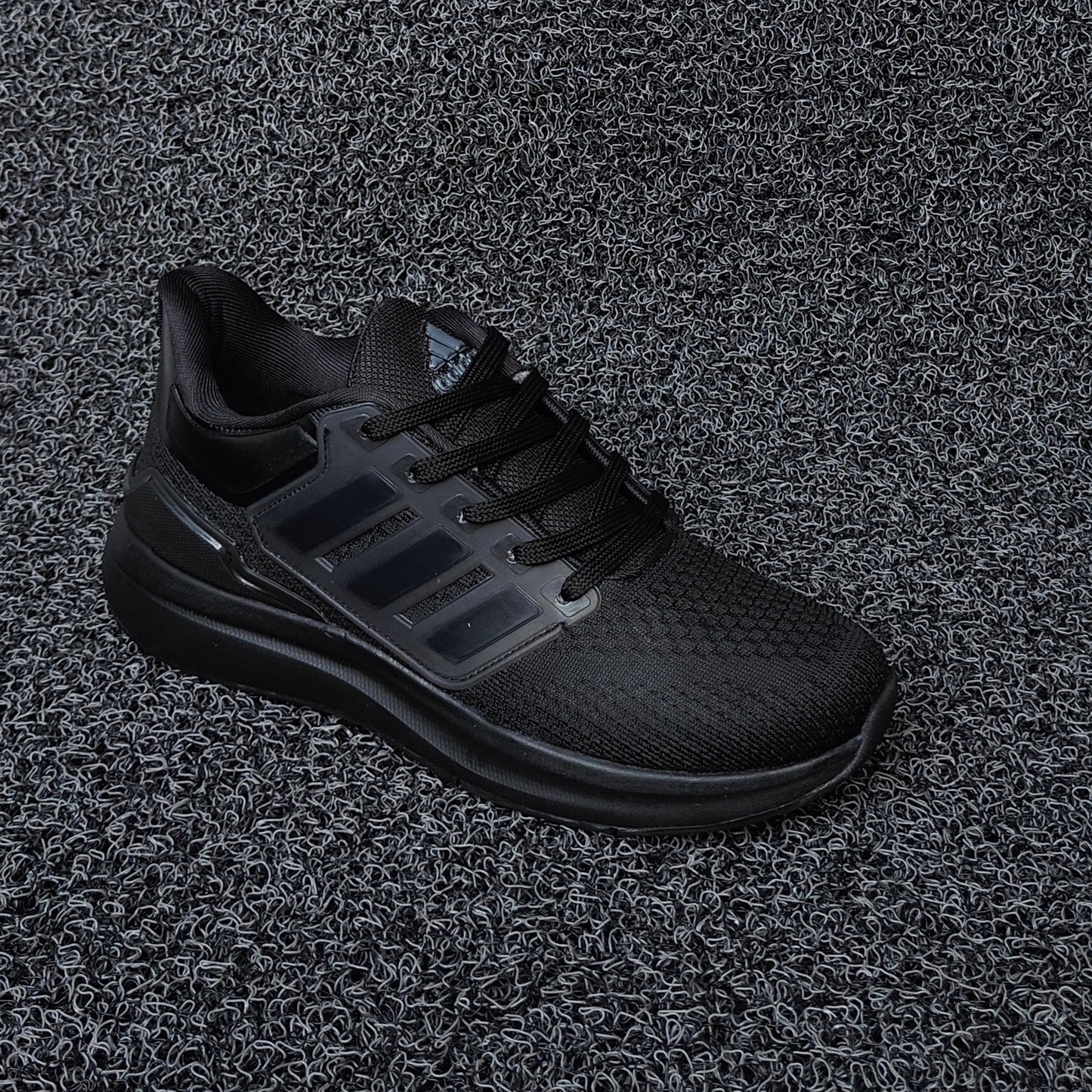 EQ21 Run Shoes Full/Black
