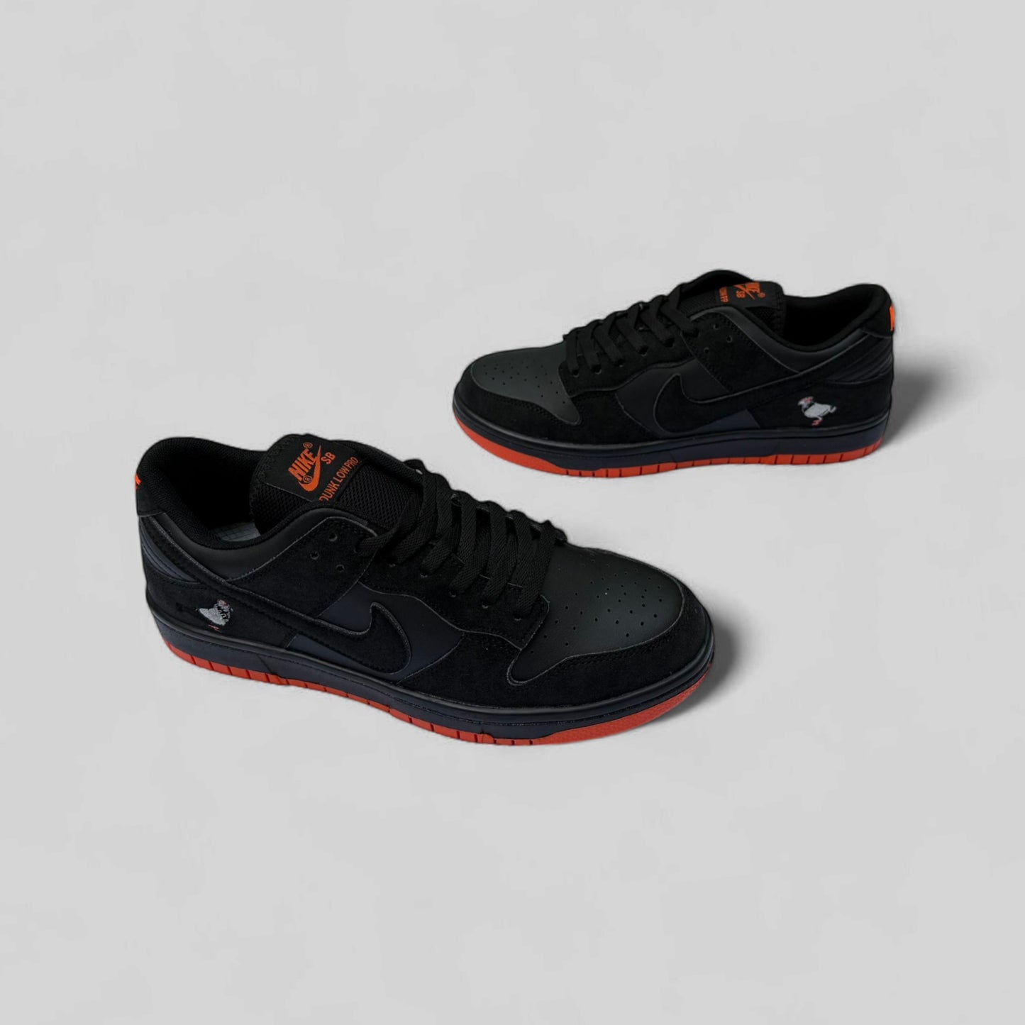 Dunk Low Pigeon Black