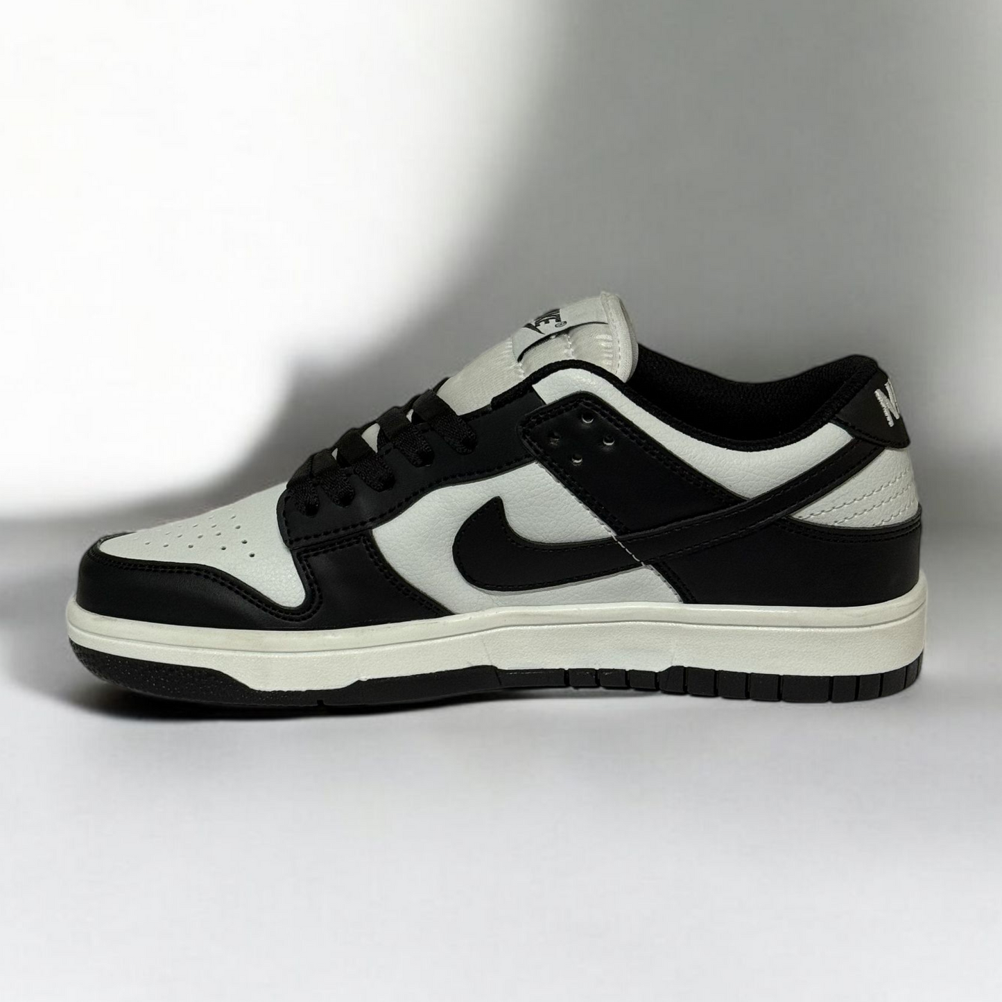Dunk Low Panda
