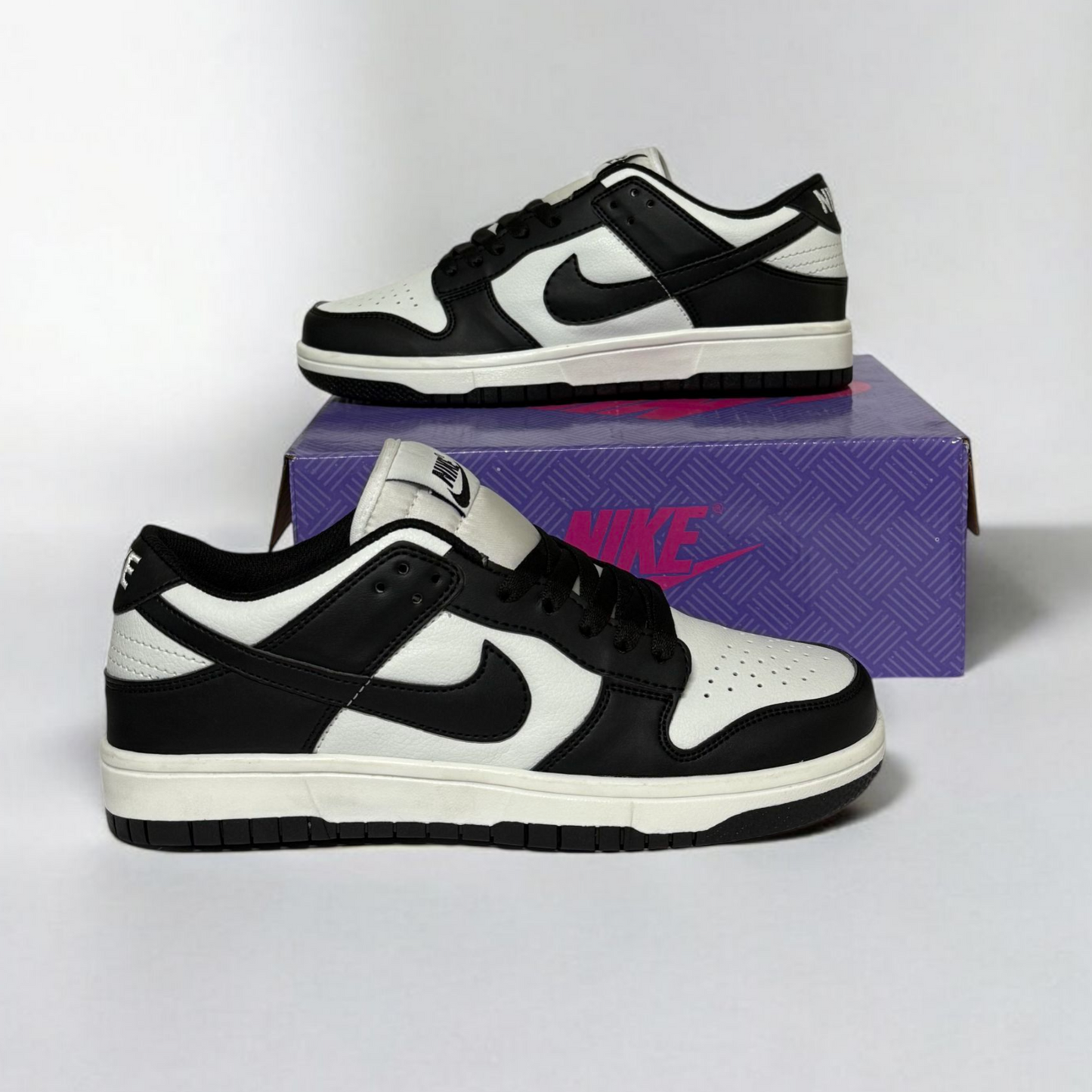 Dunk Low Panda