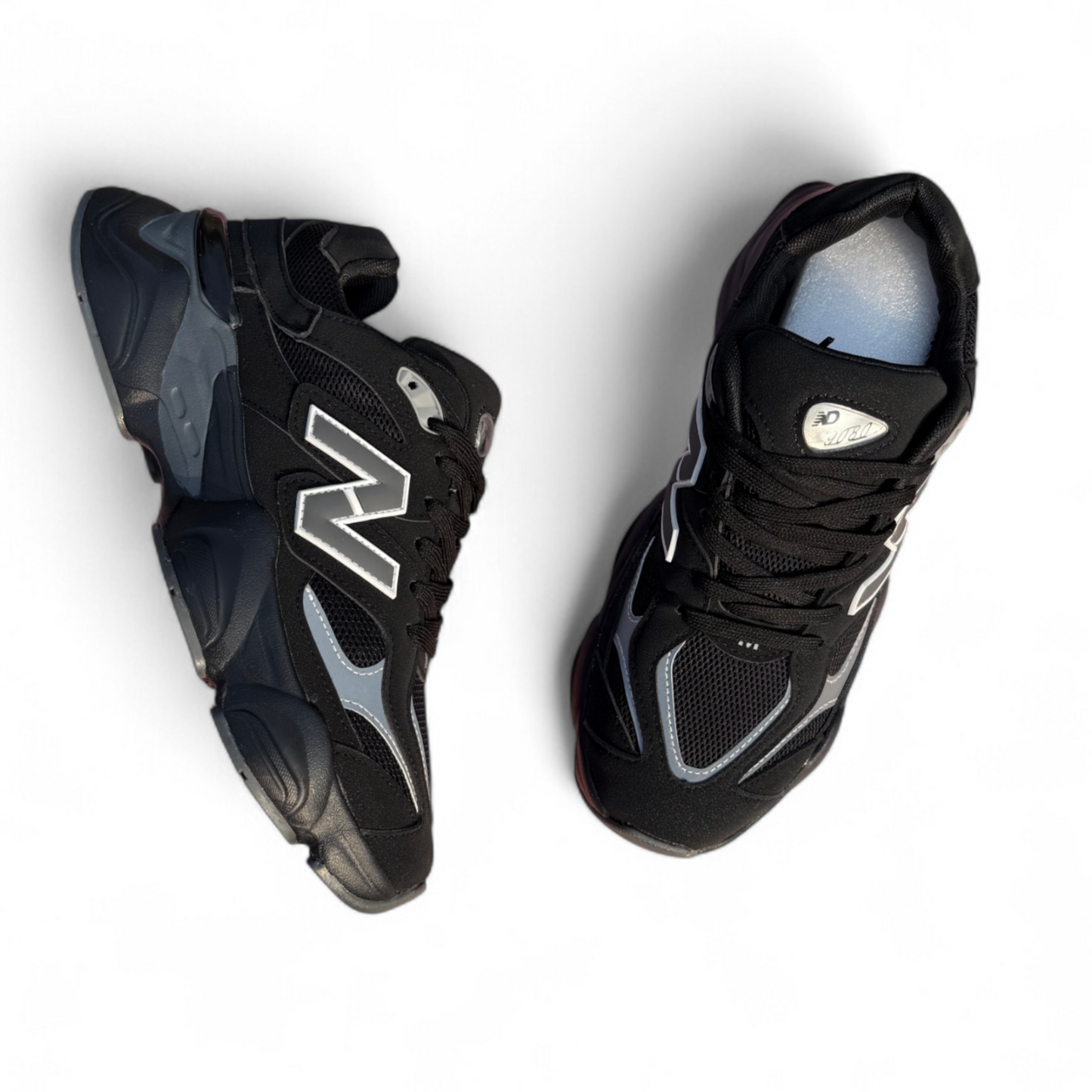 9060 Full Black