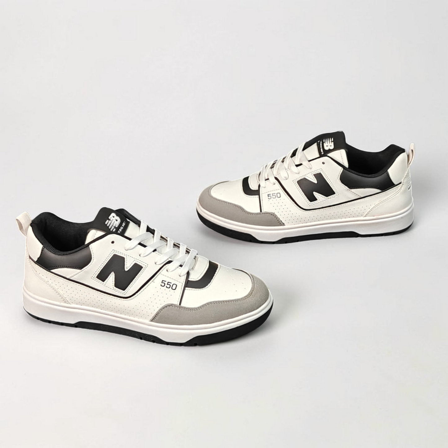 NB 550 Black/White