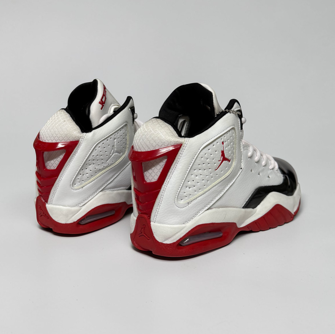 Jordan Beloyal White Red