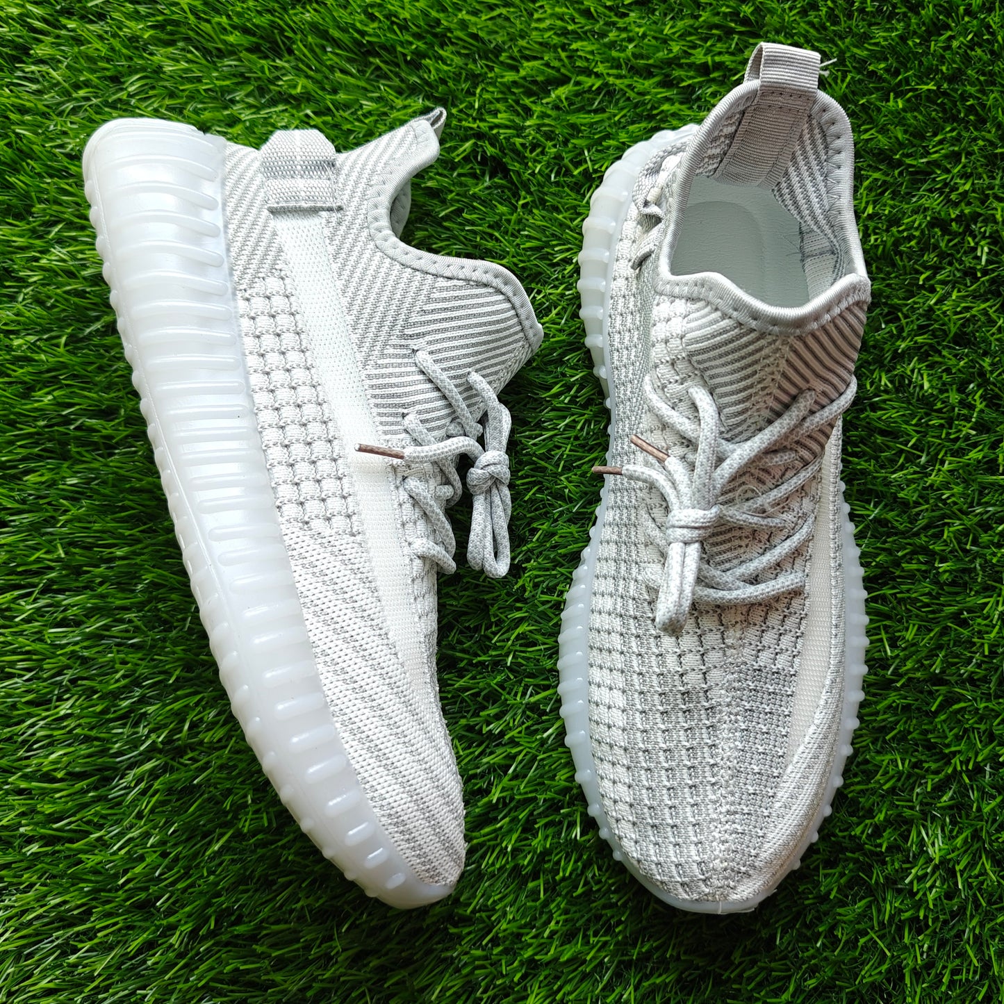 Yezzy Grey White
