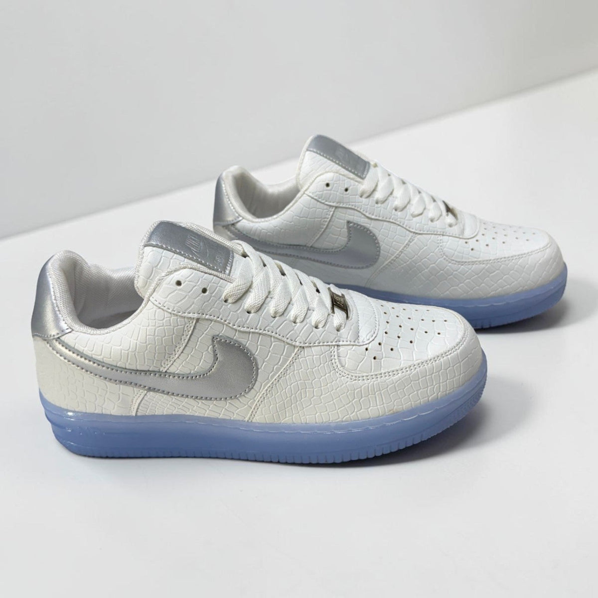AF1 White Croc