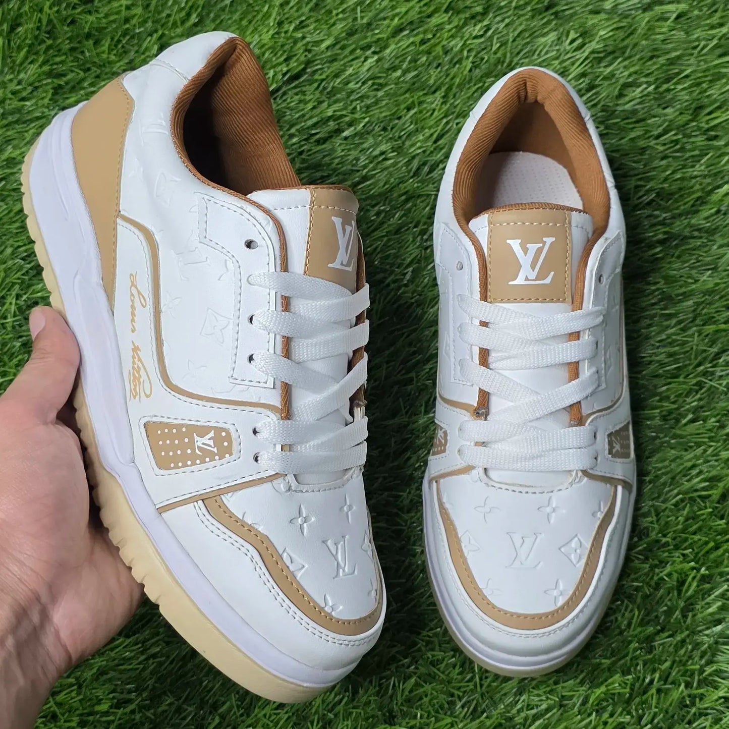L-V Trainer Beige -SPL