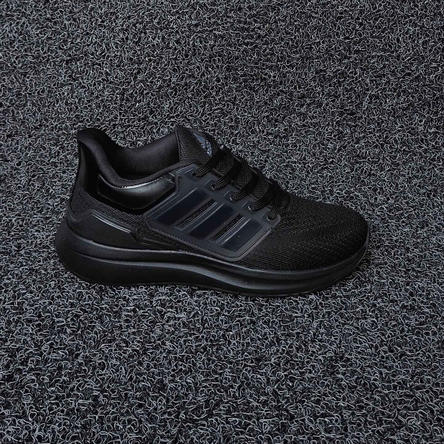 EQ21 Run Shoes Full/Black