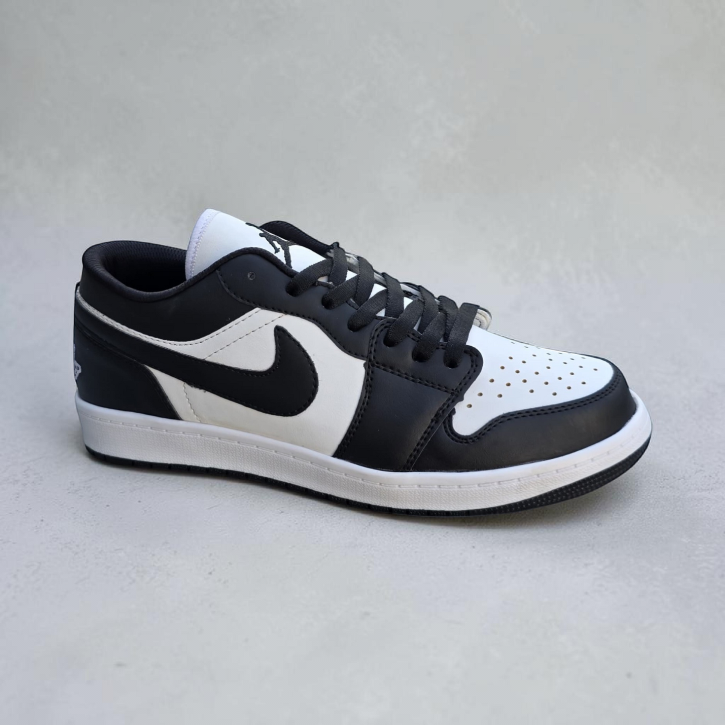 Jordan 1 Low Panda