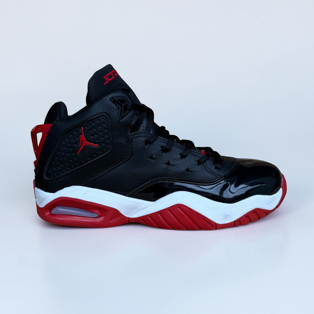 Jordan Beloyal Black Red
