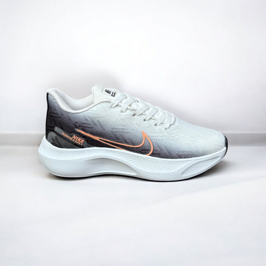 Zoom 10 White Black